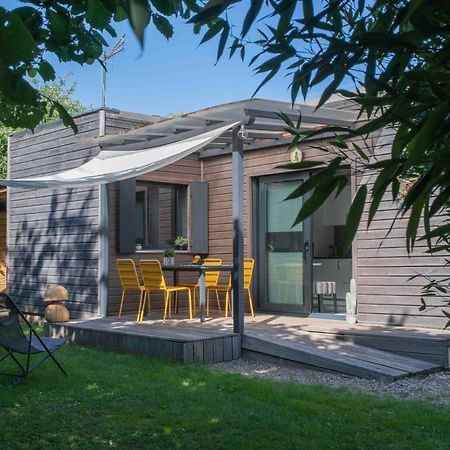 Vila L'Eden Weiss Magny-les-Hameaux Exteriér fotografie